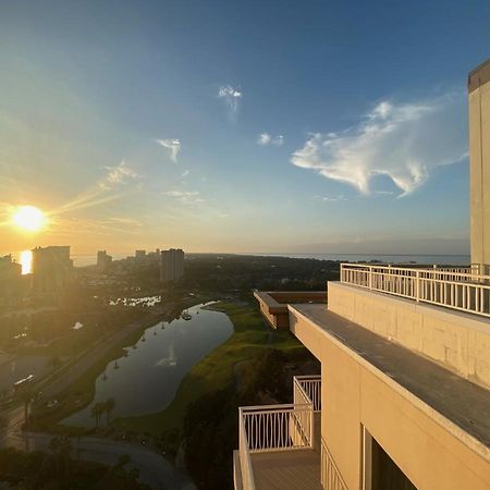 Ocean View Luxurious Condo-Best Location + Balcony เดสติน ภายนอก รูปภาพ