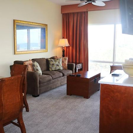 Ocean View Luxurious Condo-Best Location + Balcony เดสติน ภายนอก รูปภาพ